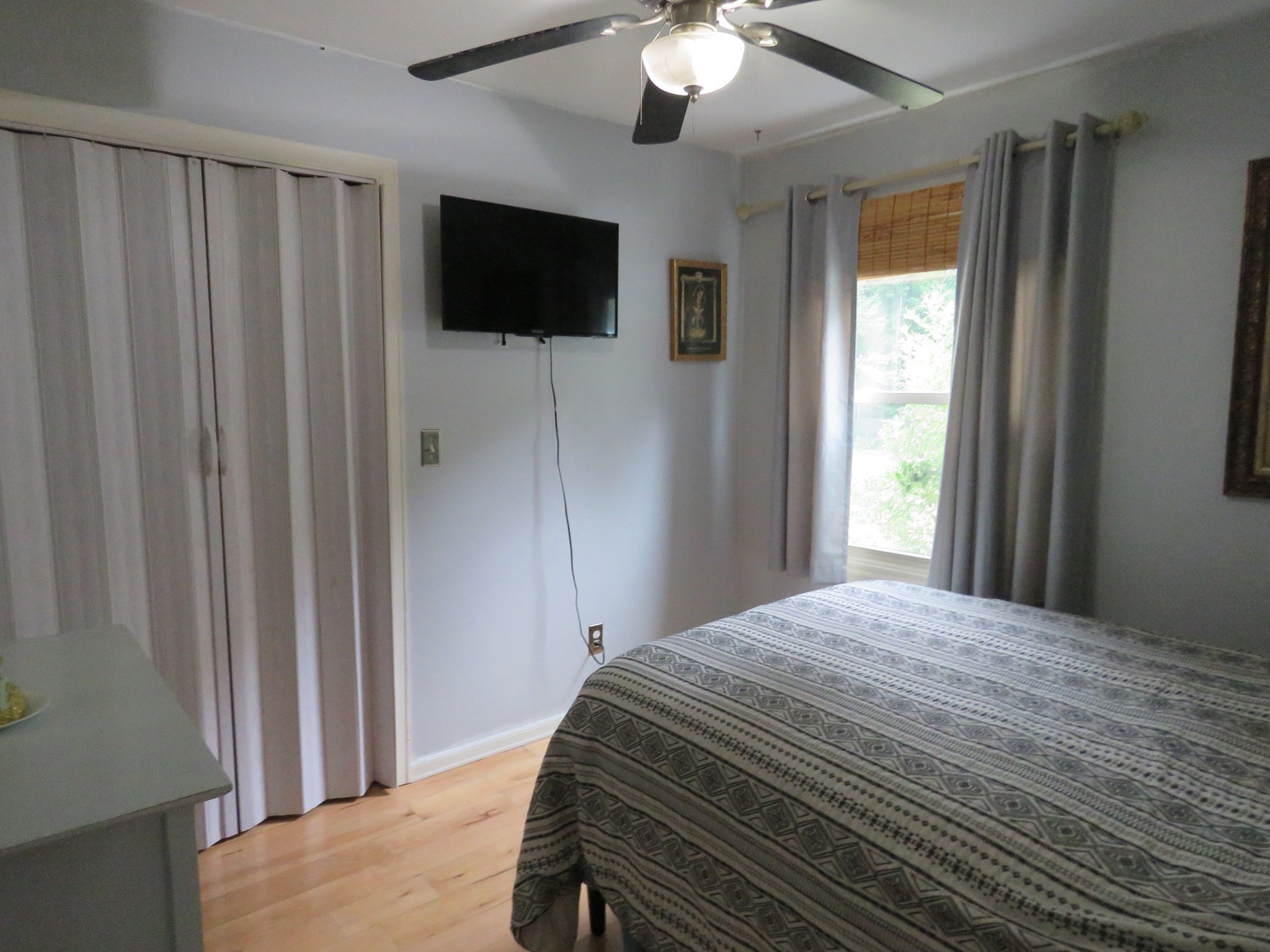 89 N High Street Property Photo 14