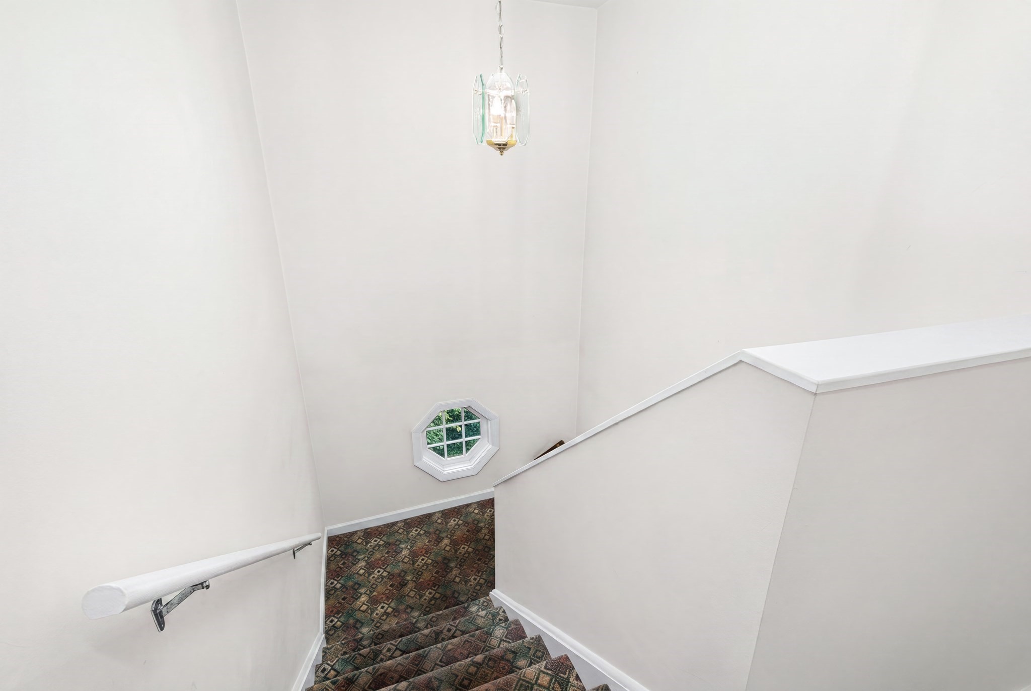 464 Bank # 9 Property Photo 12