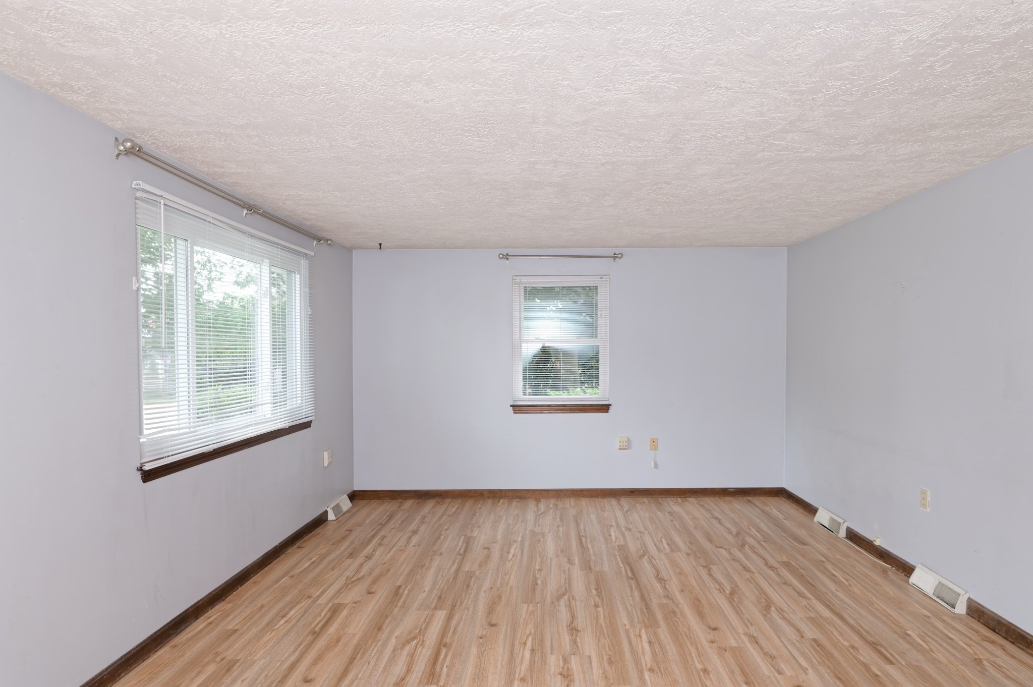 41 West St # 41 Property Photo 3