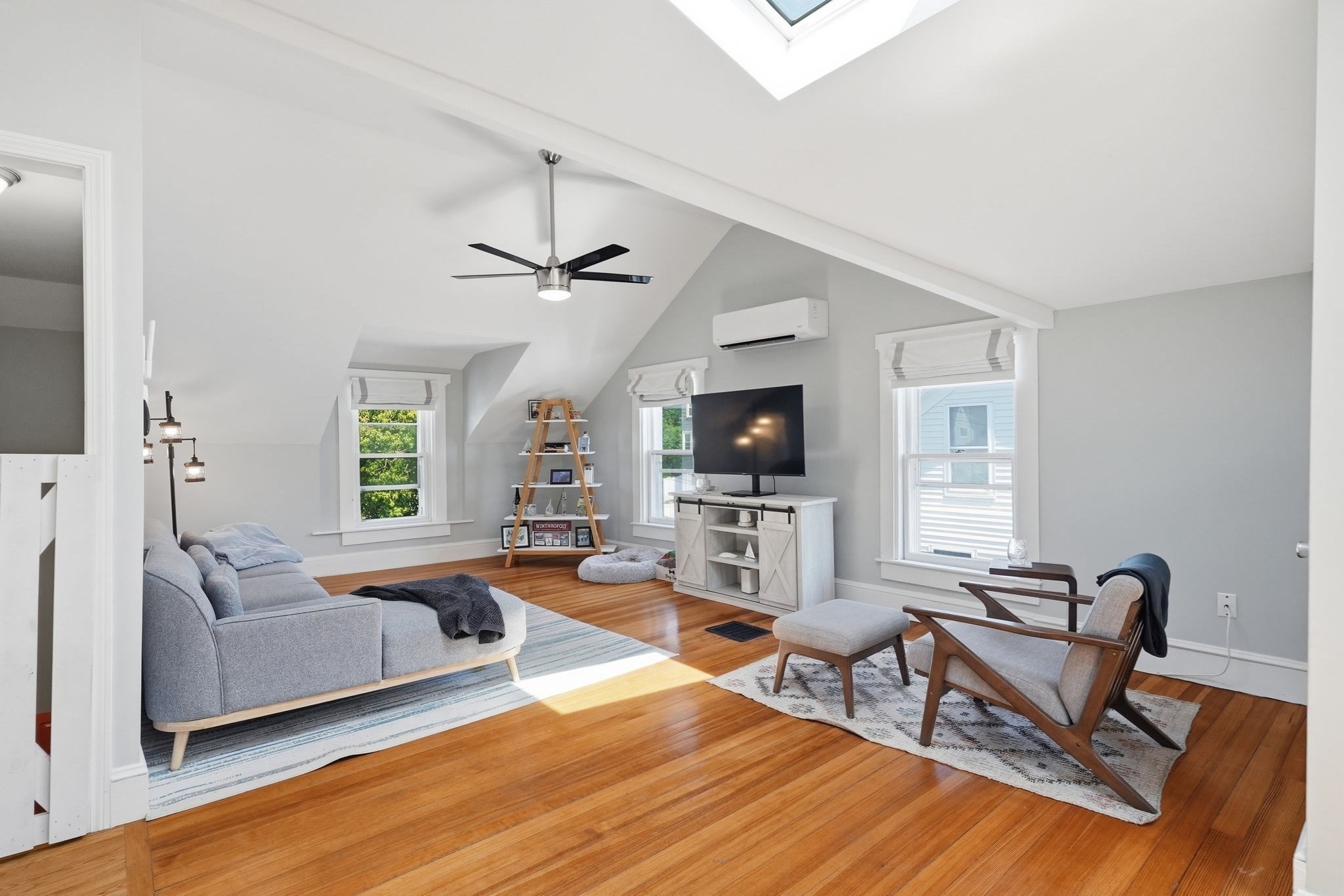 16 Billows Street # B Property Photo 1