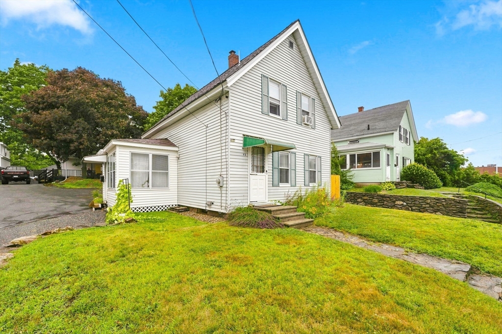 45 Nichols St