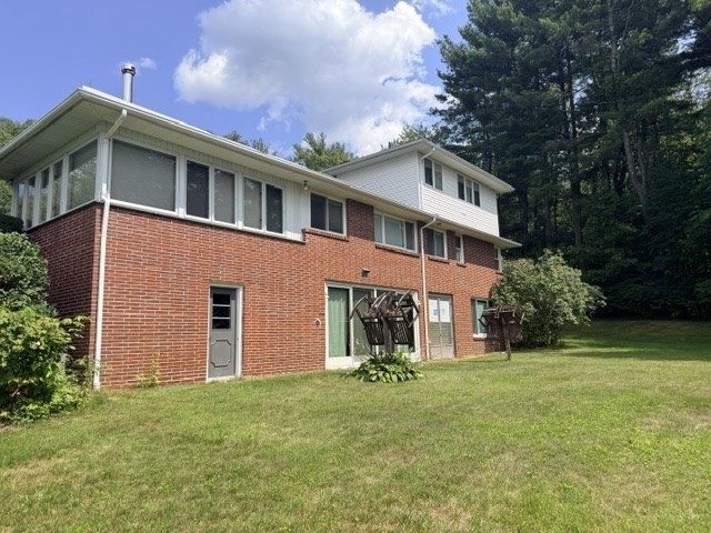 61 Arnold Rd Property Photo 3