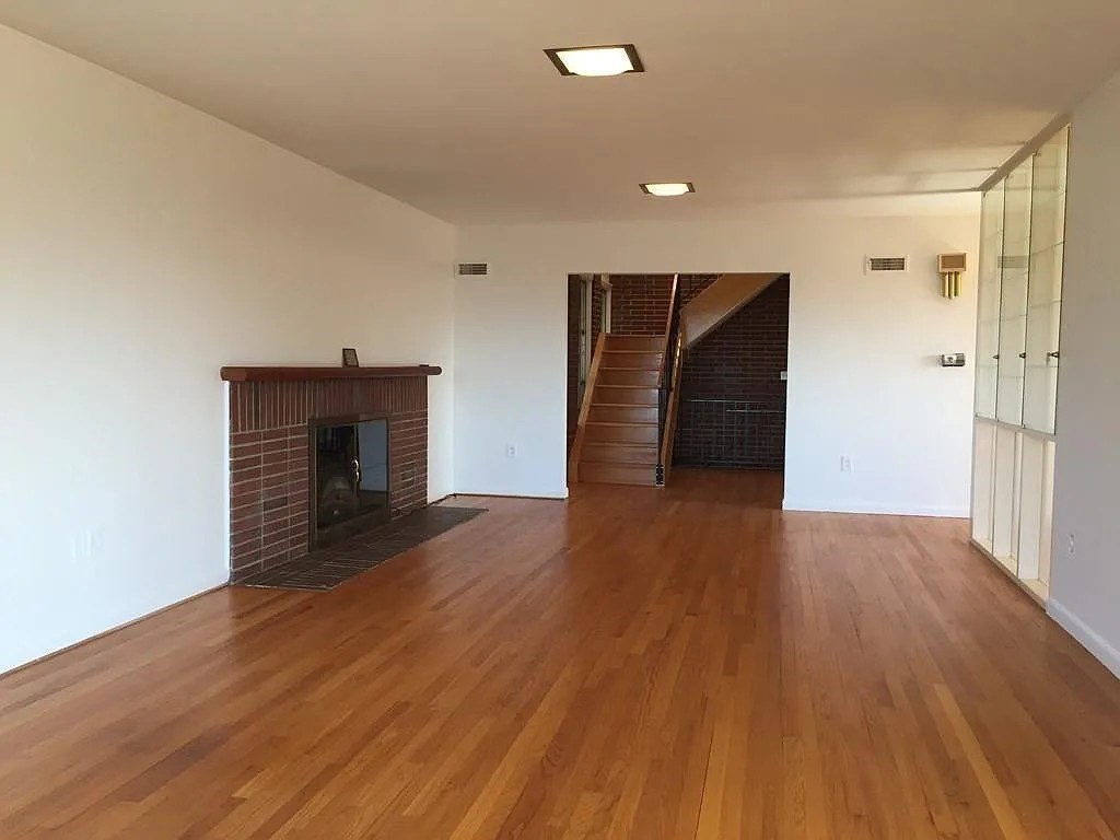 61 Arnold Rd Property Photo 6