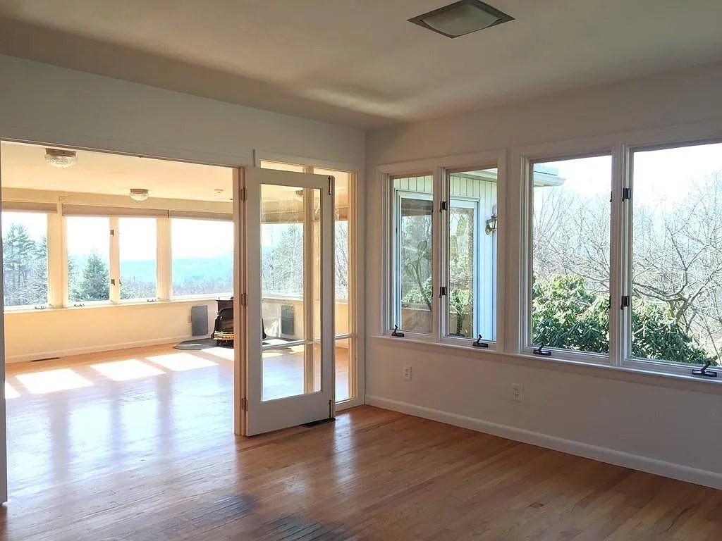 61 Arnold Rd Property Photo 9