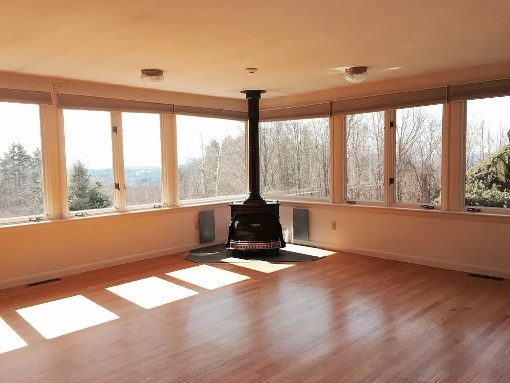 61 Arnold Rd Property Photo 10