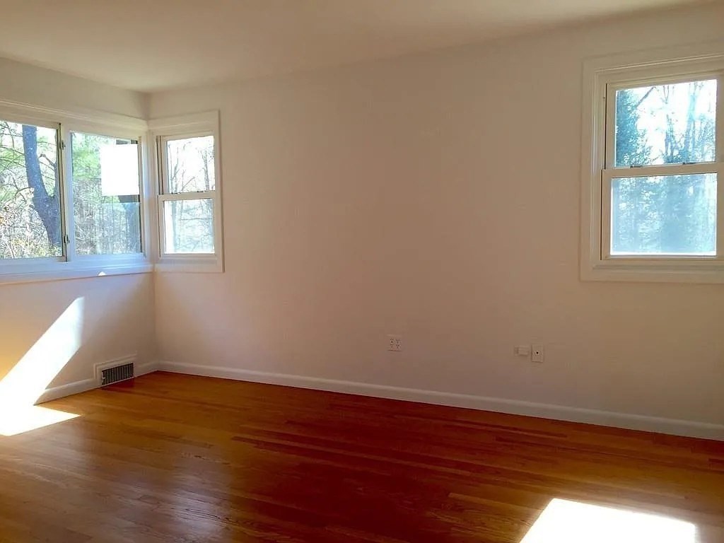 61 Arnold Rd Property Photo 17