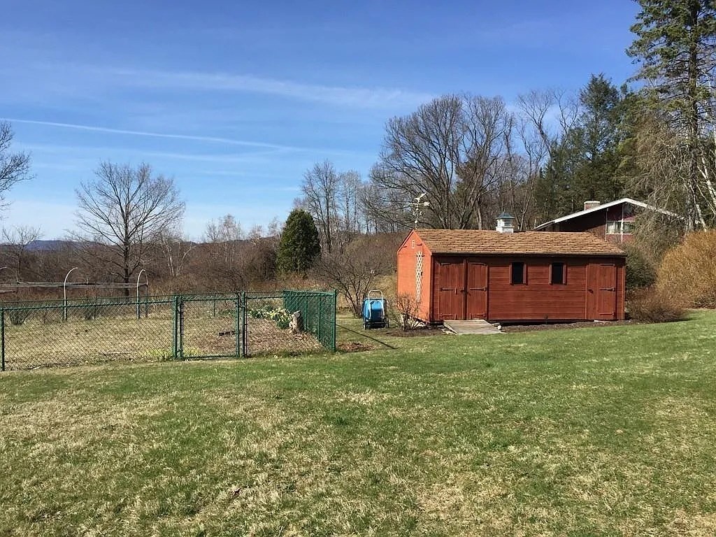 61 Arnold Rd Property Photo 23