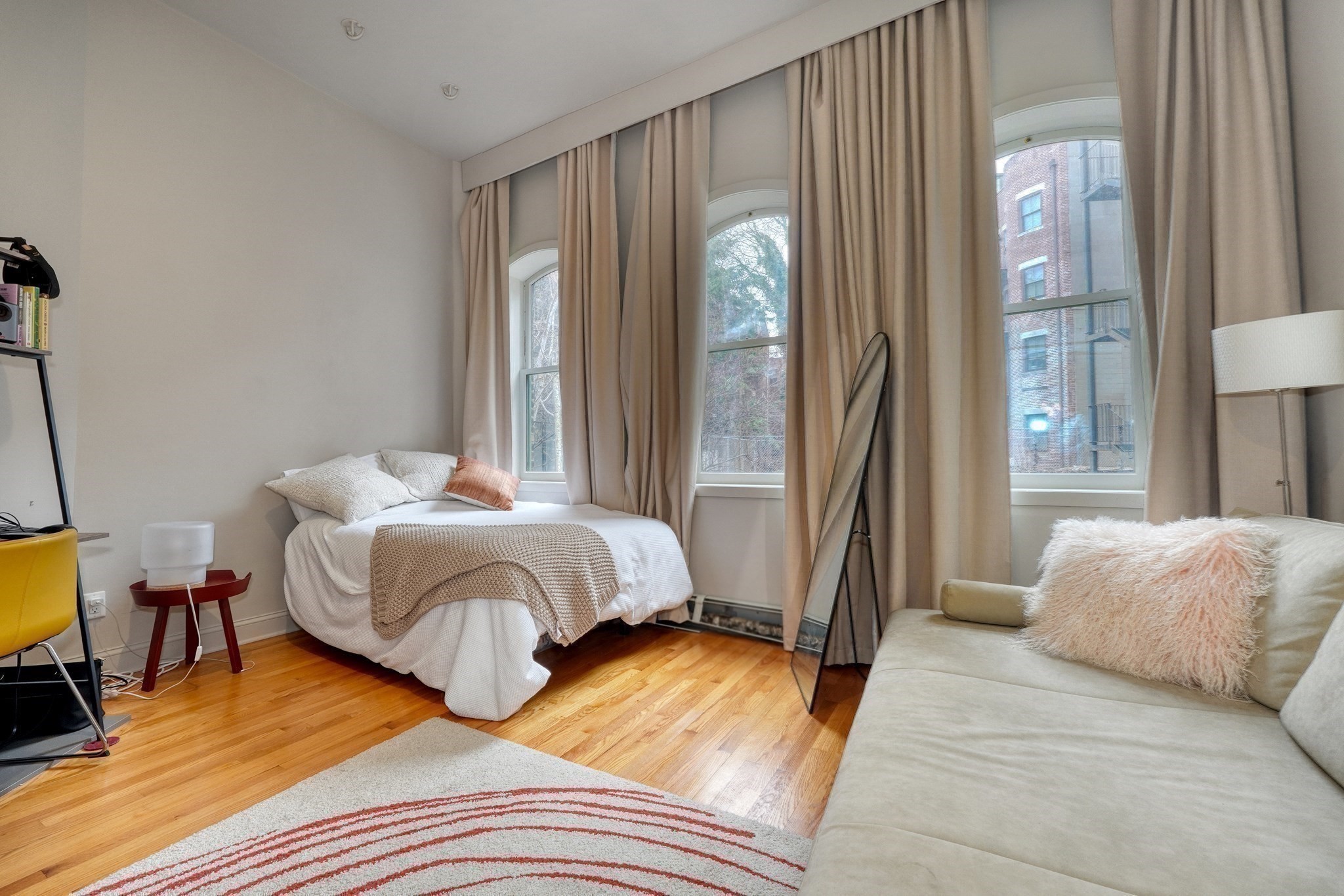 70 Clarendon St # A Property Photo 7