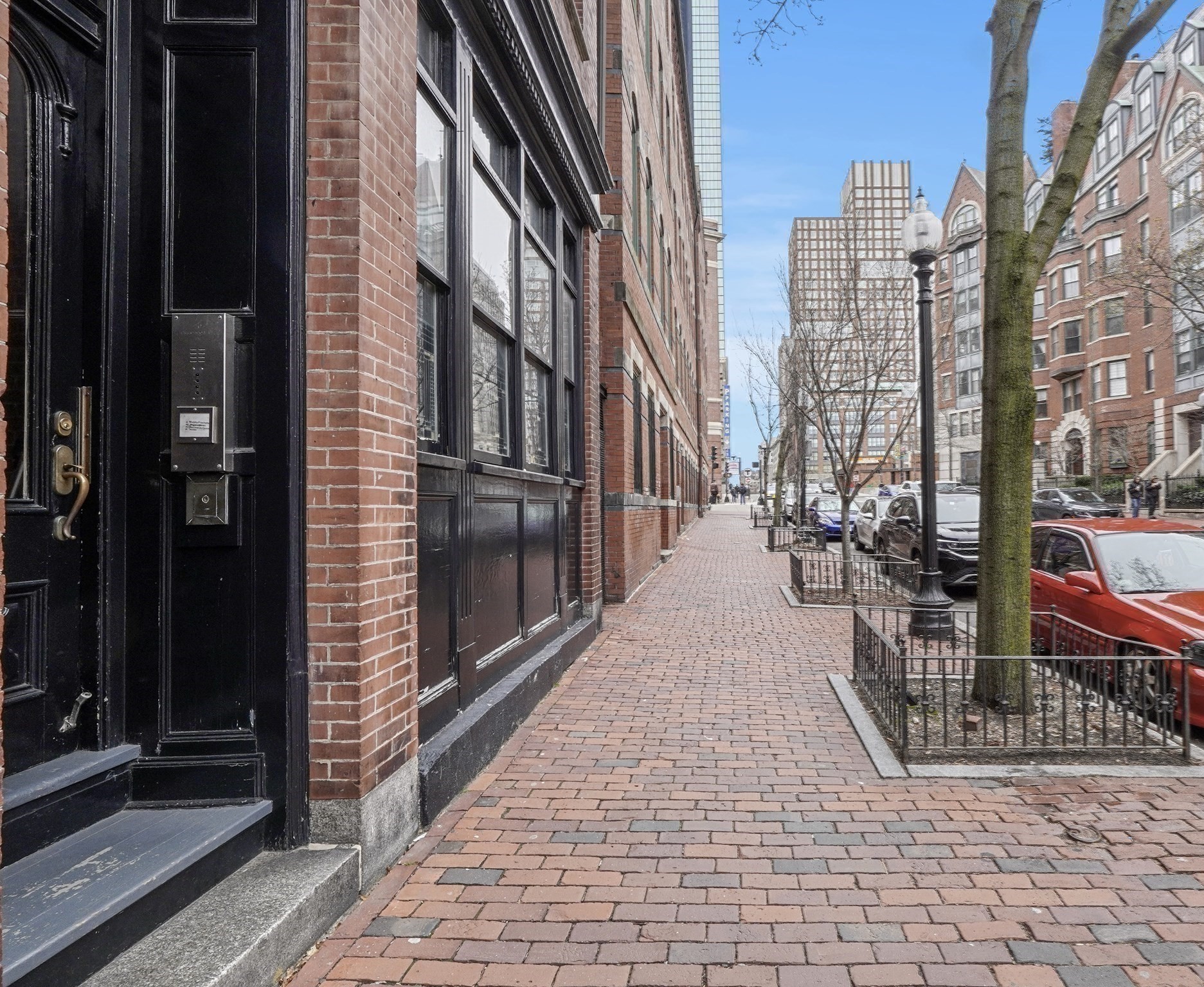 70 Clarendon St # A Property Photo 18