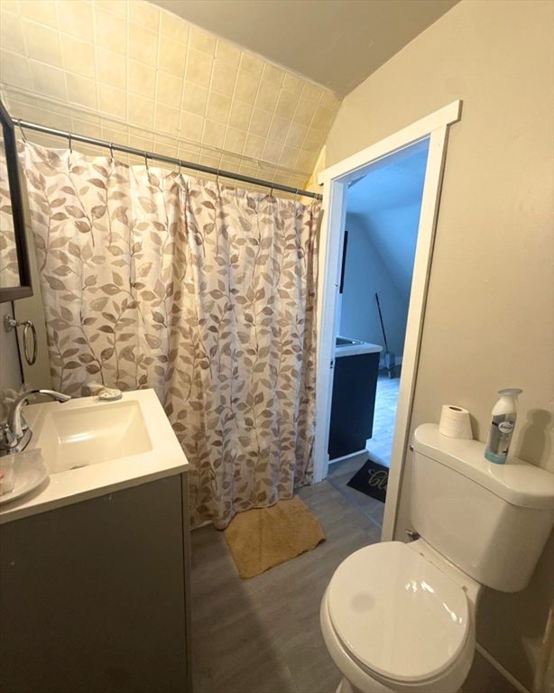 68 Waverly St # 3 Property Photo 8
