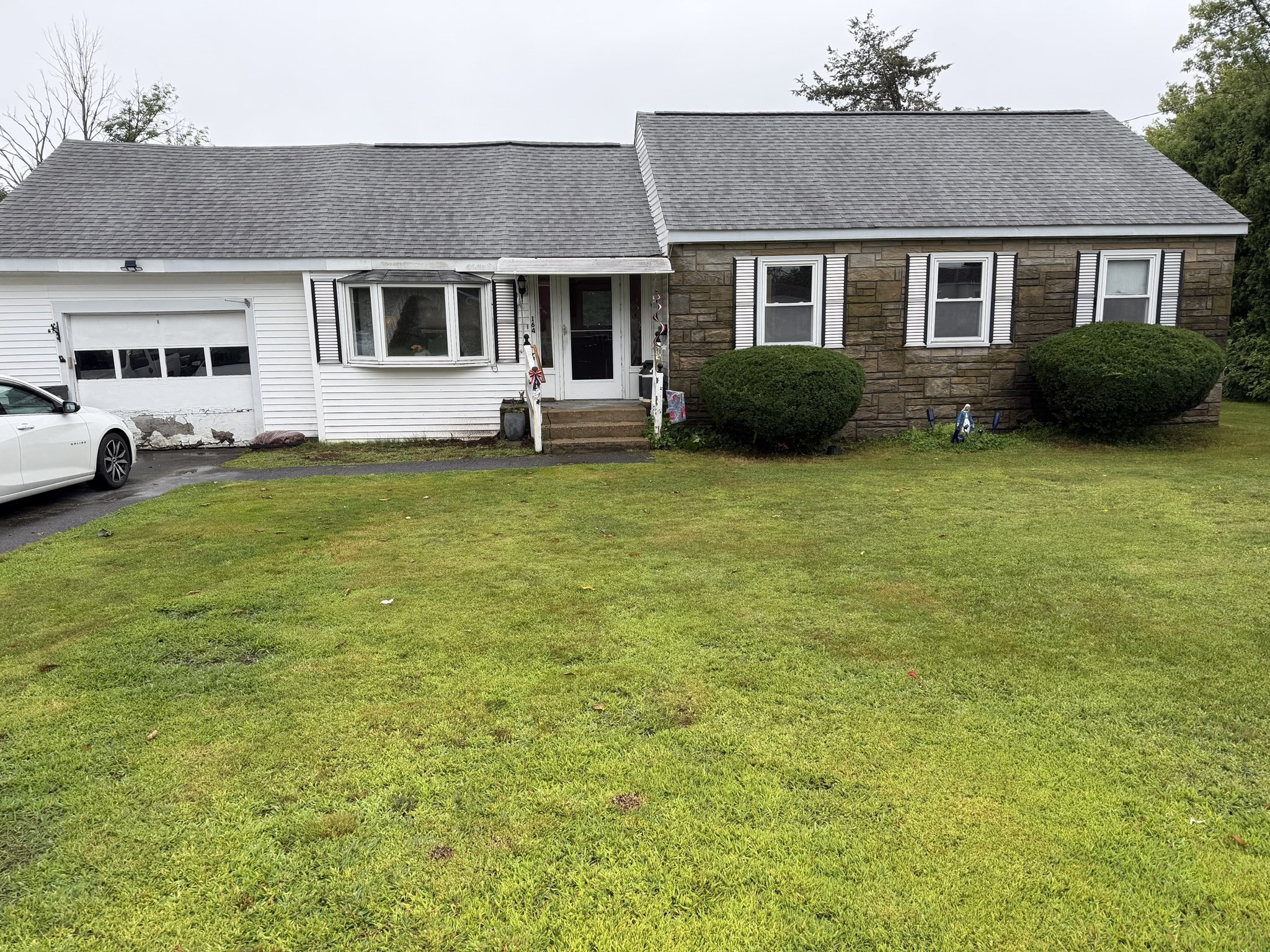 164 North Broadway Property Photo 1