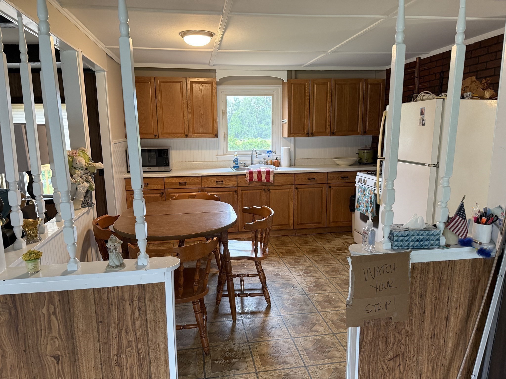 164 North Broadway Property Photo 4