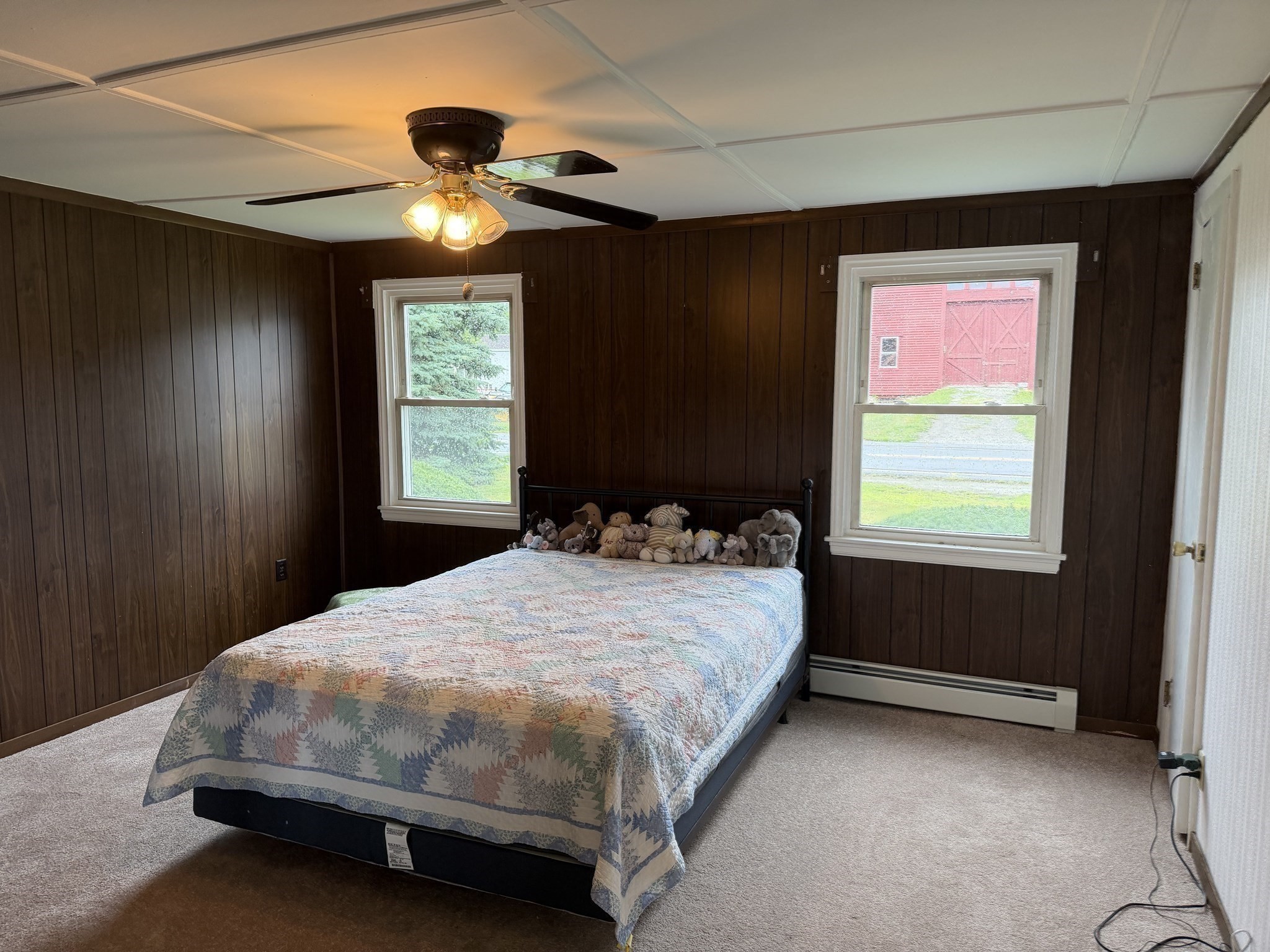 164 North Broadway Property Photo 8