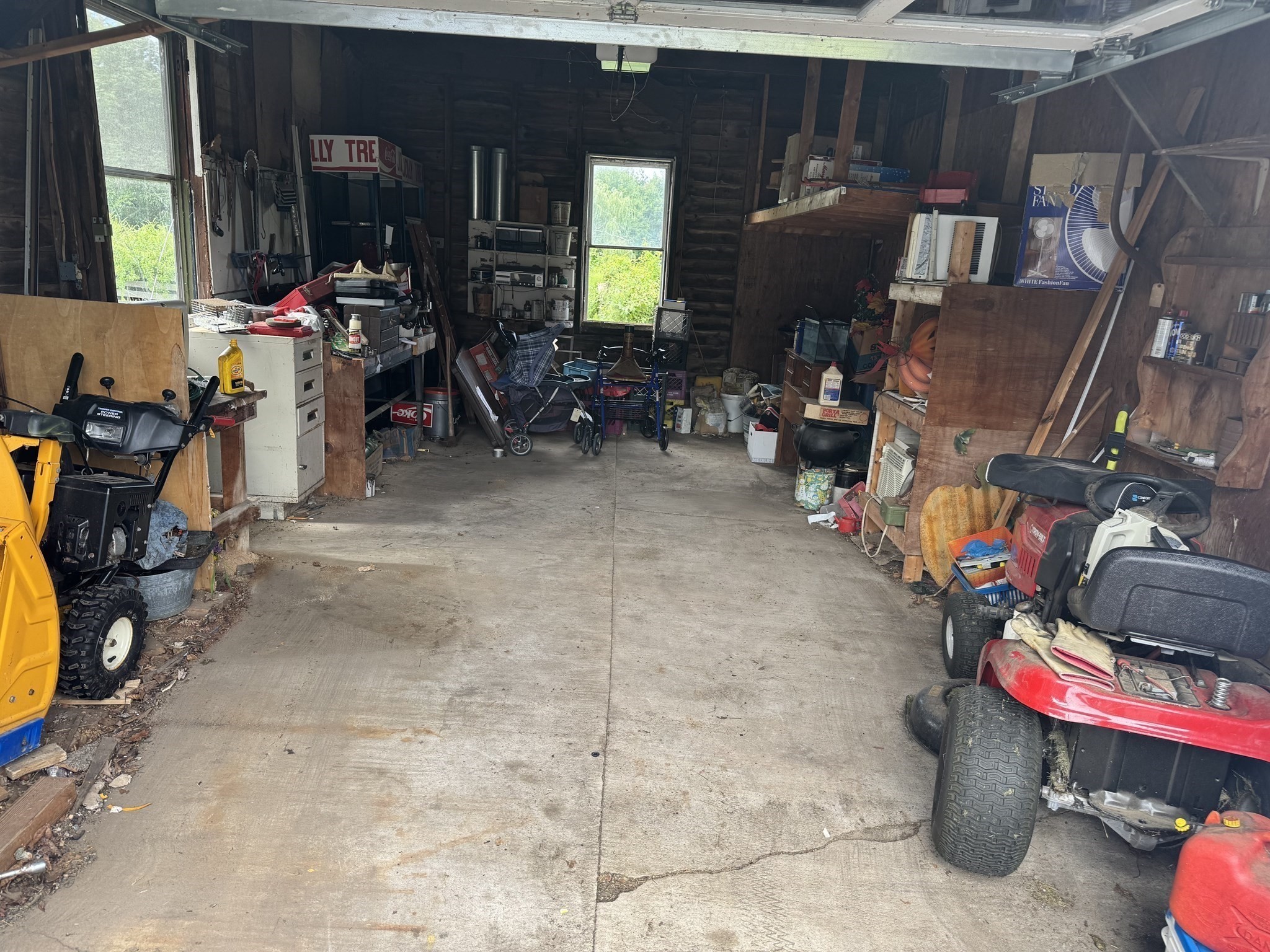 164 North Broadway Property Photo 23