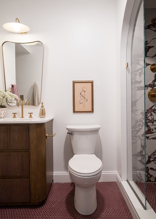 7 Crombie St # 10 Property Photo 19