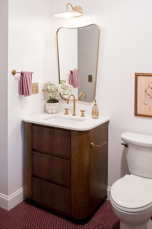 7 Crombie St # 10 Property Photo 22
