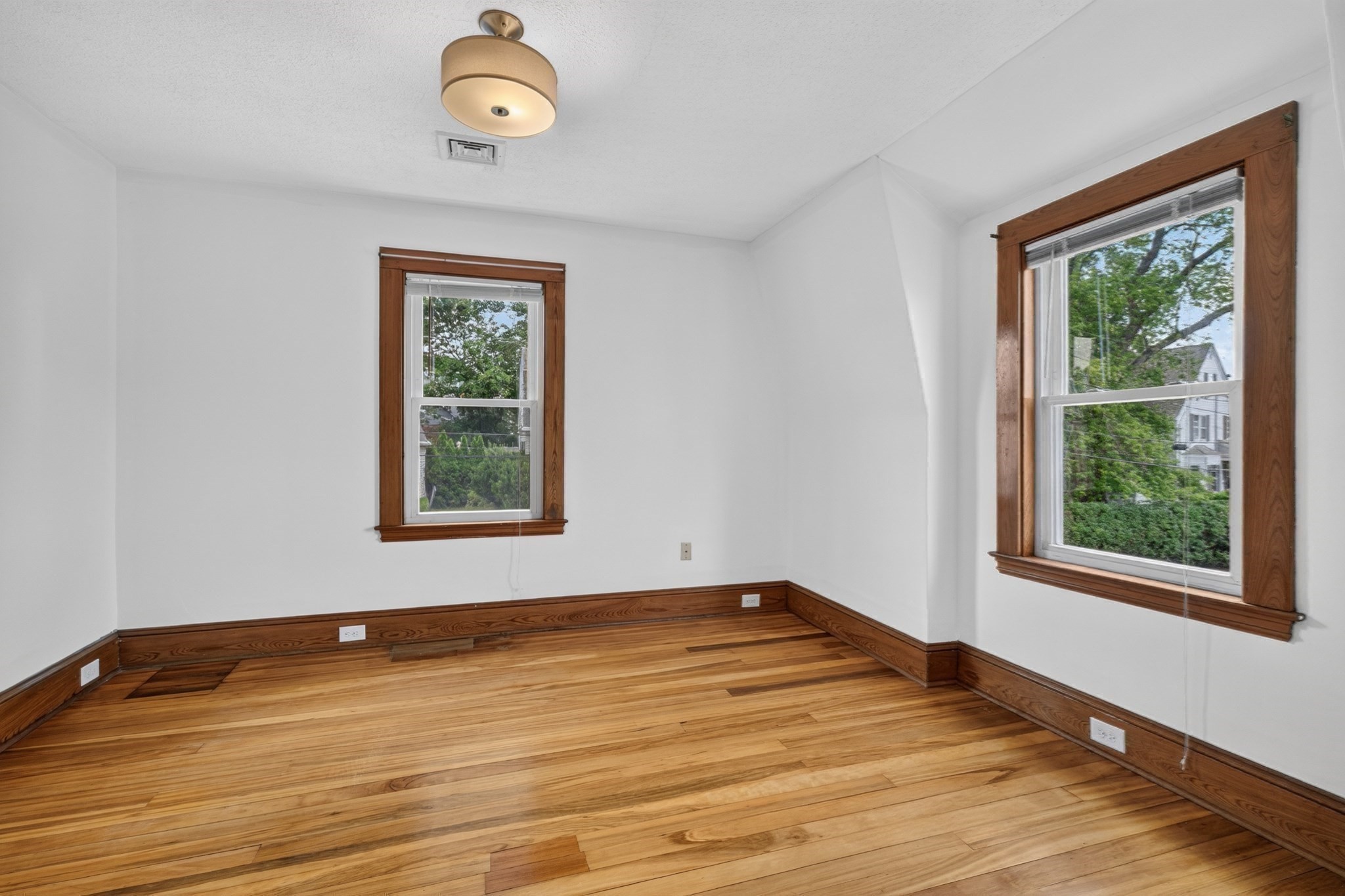 34 Bay View St Property Photo 11