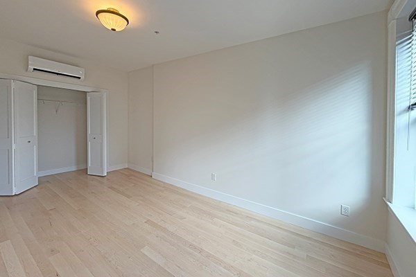 105 Paige # 401 Property Photo 3