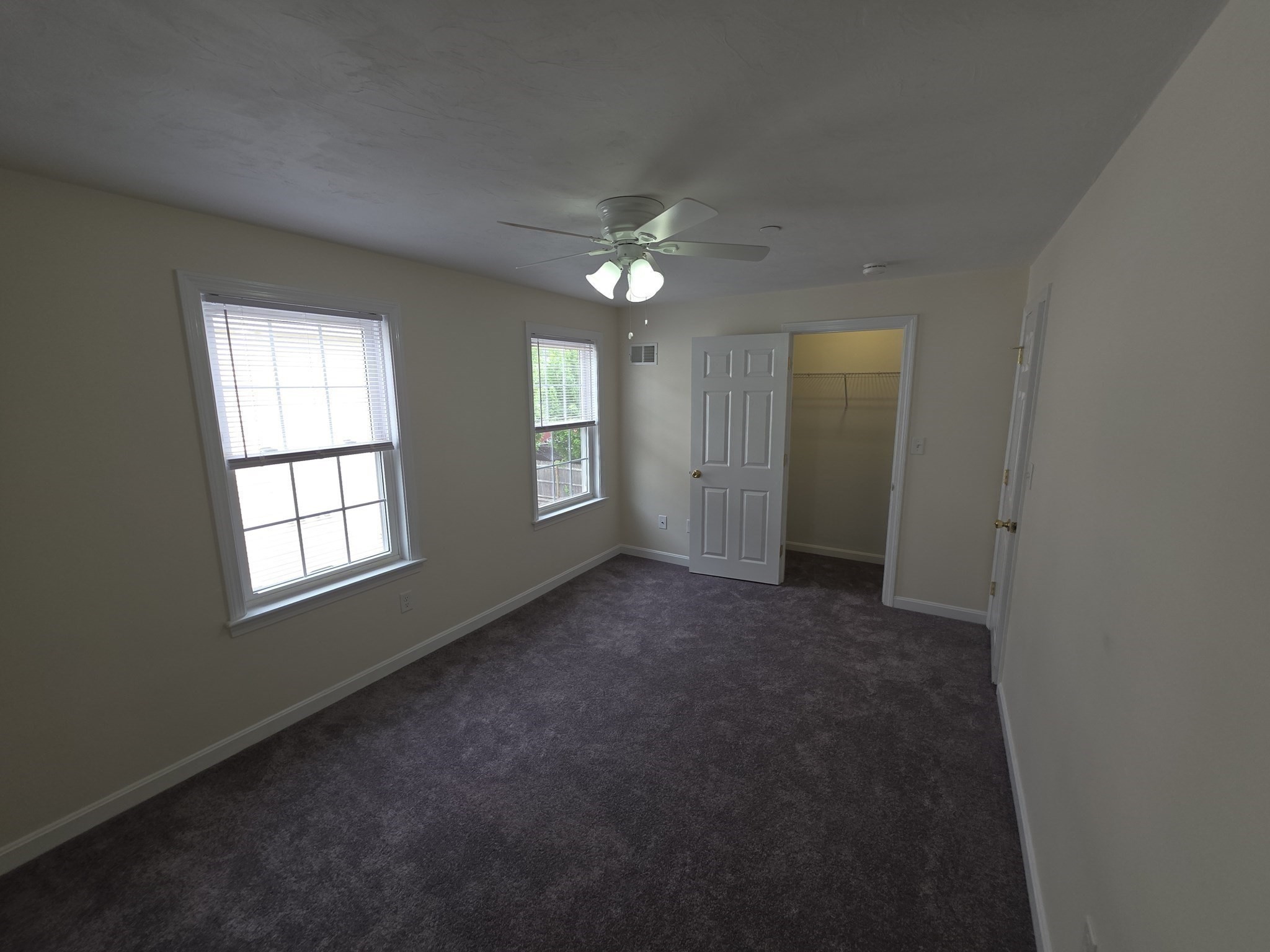 956 Warren Ave # 3 Property Photo 12
