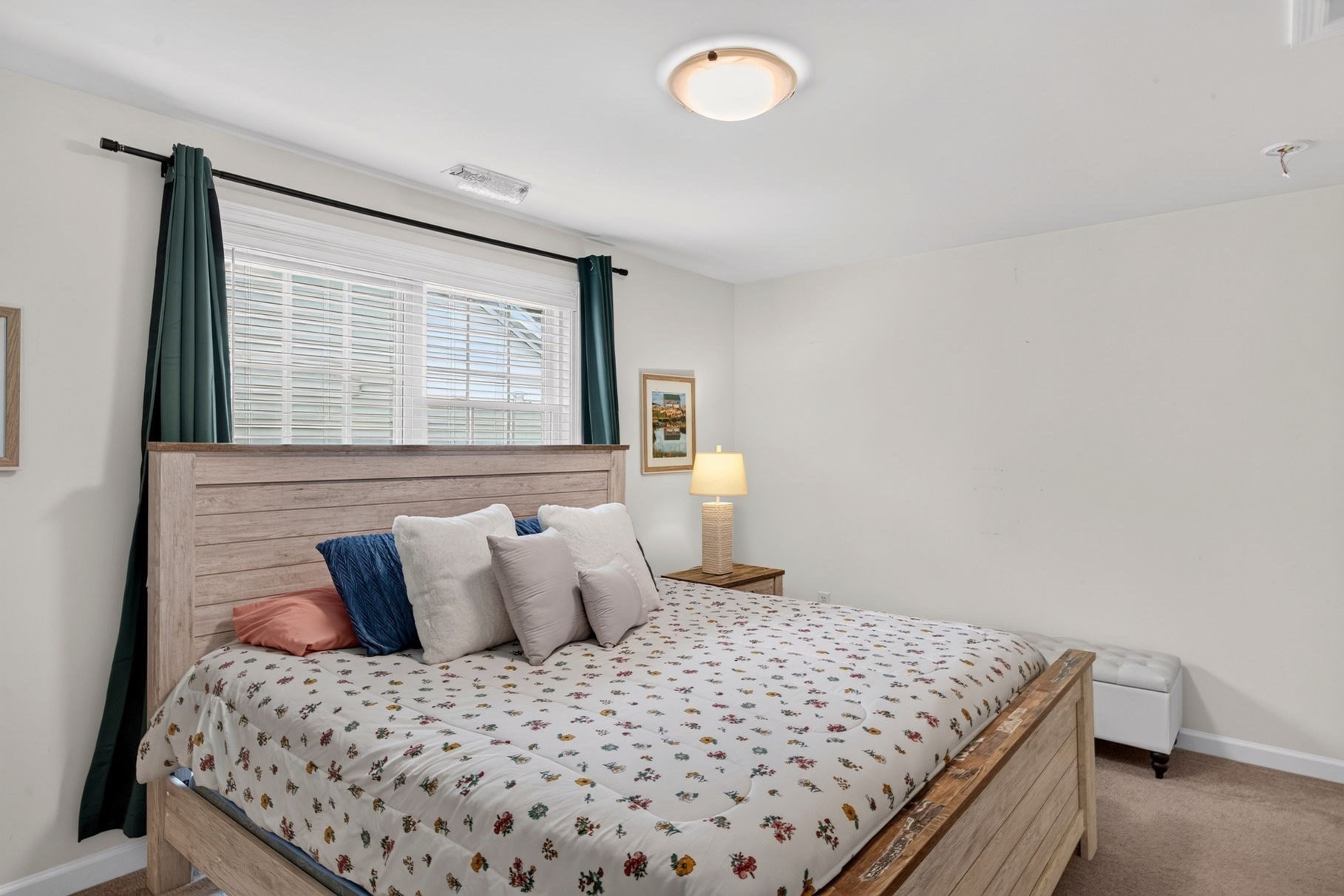 7 White Trellis Property Photo 29