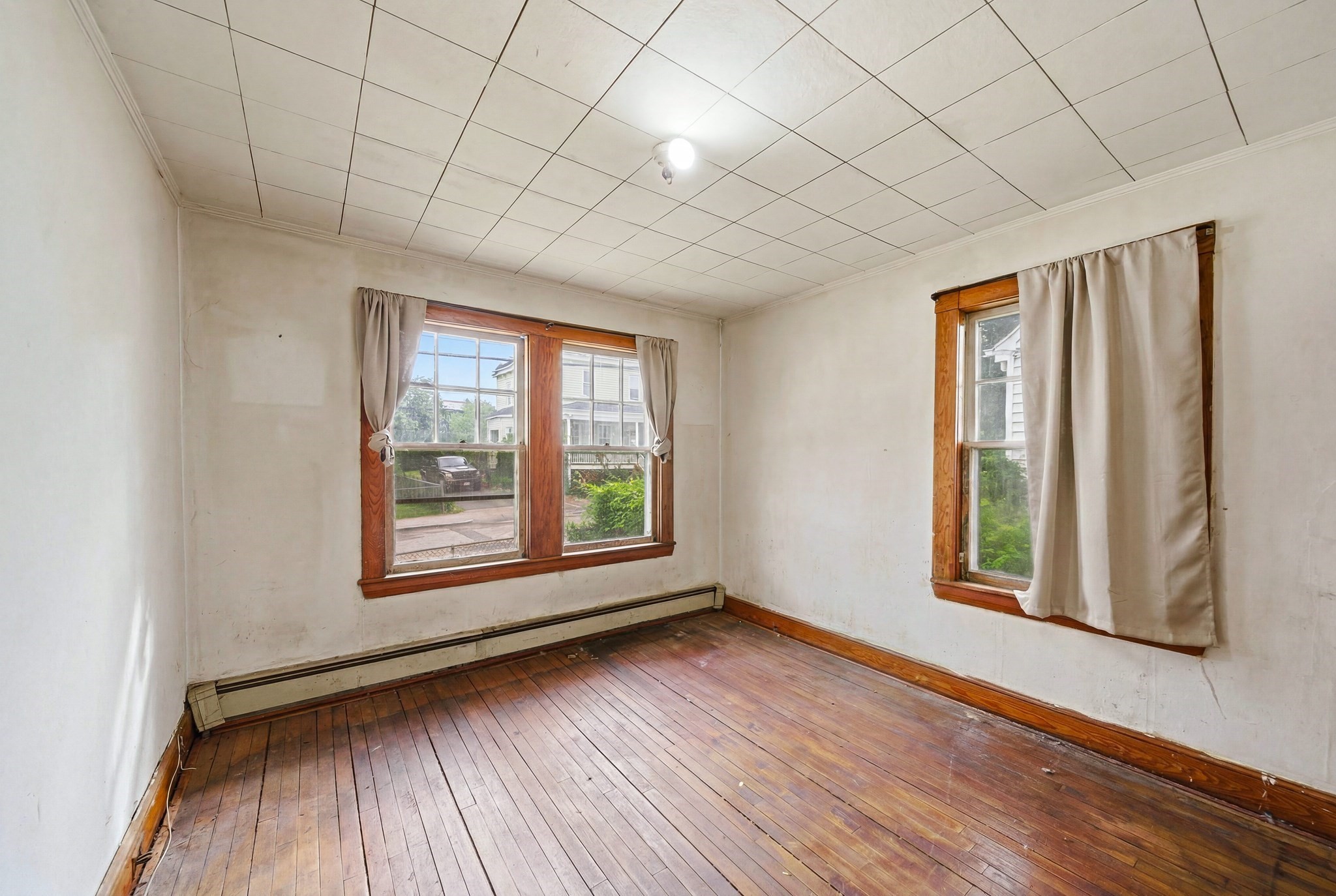 100 Taunton Property Photo 11