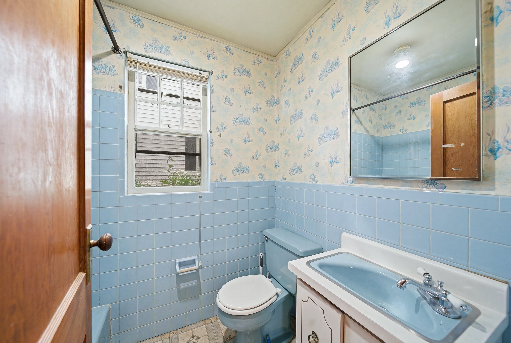 100 Taunton Property Photo 13