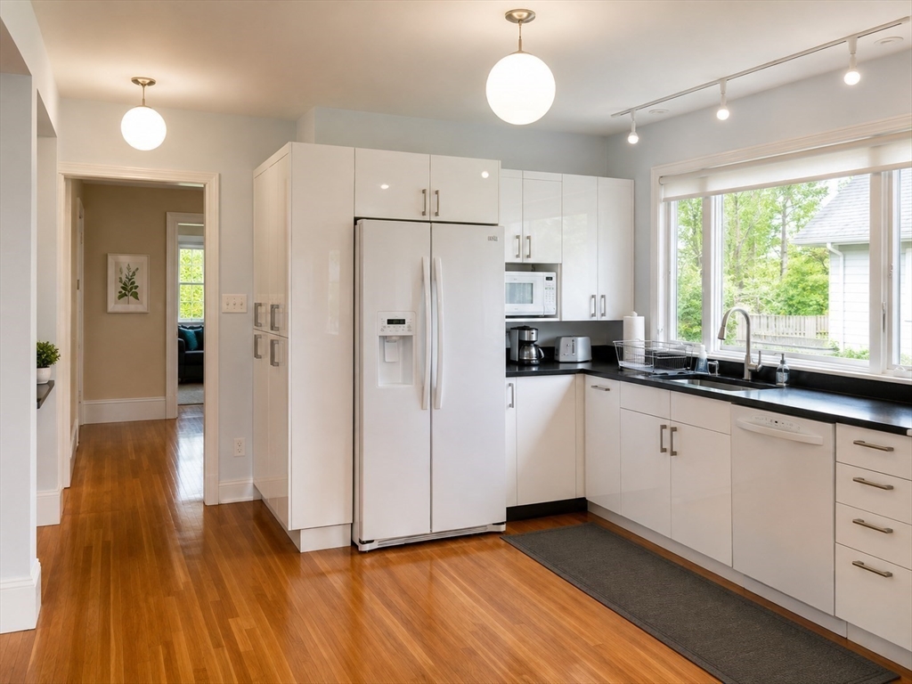 47 Clark Street # 47 Property Photo 6