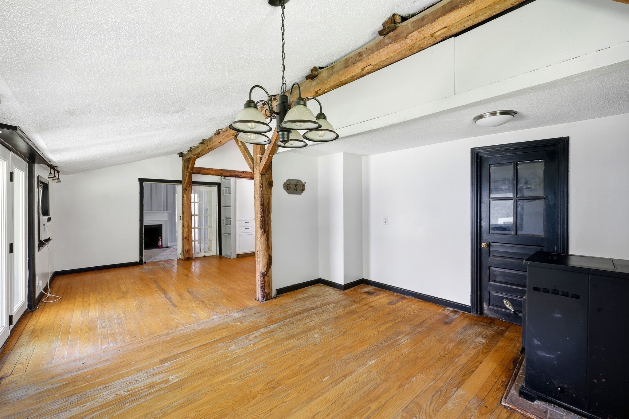 1572 Main Rd Property Photo 6