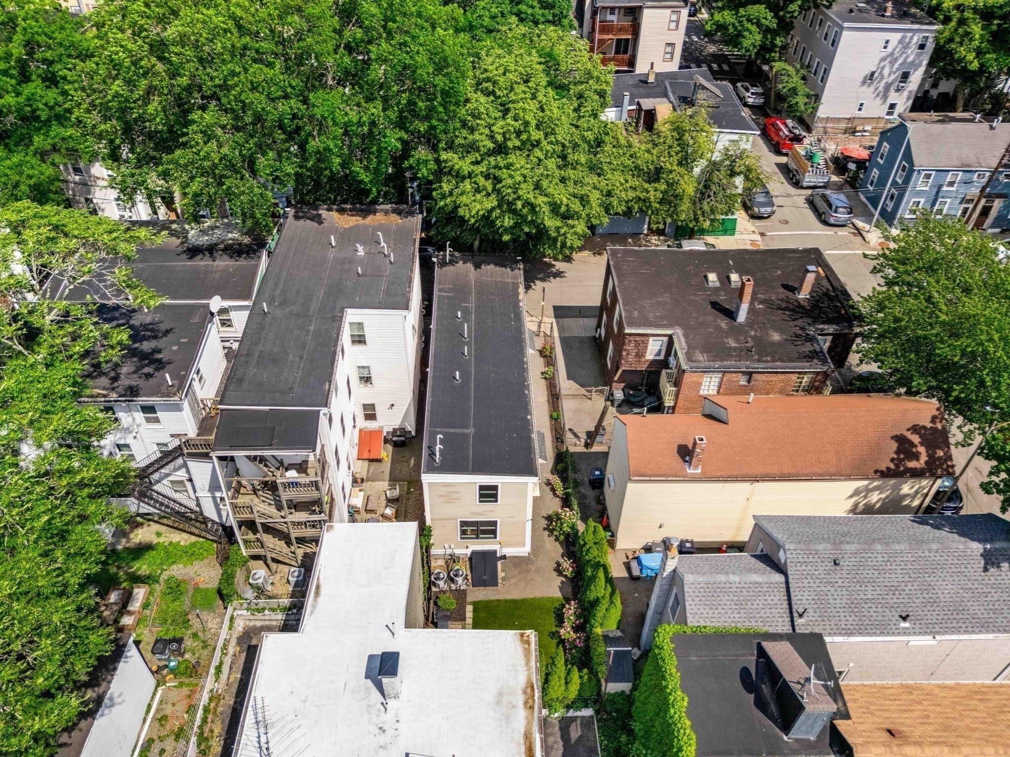 11 8th Street Property Photo 4