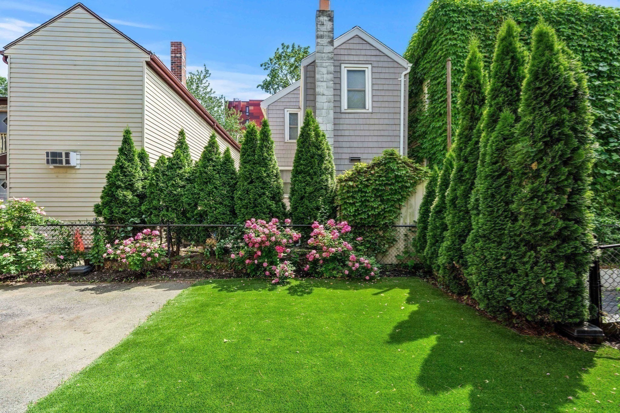 11 8th Street Property Photo 27