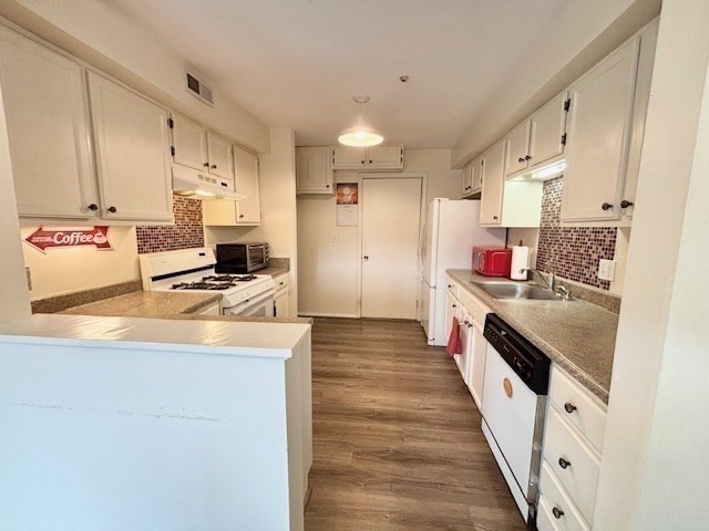 272 Greenbrook Drive # 272 Property Photo 5