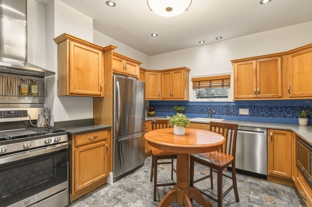 49 Norfolk Street Property Photo 10
