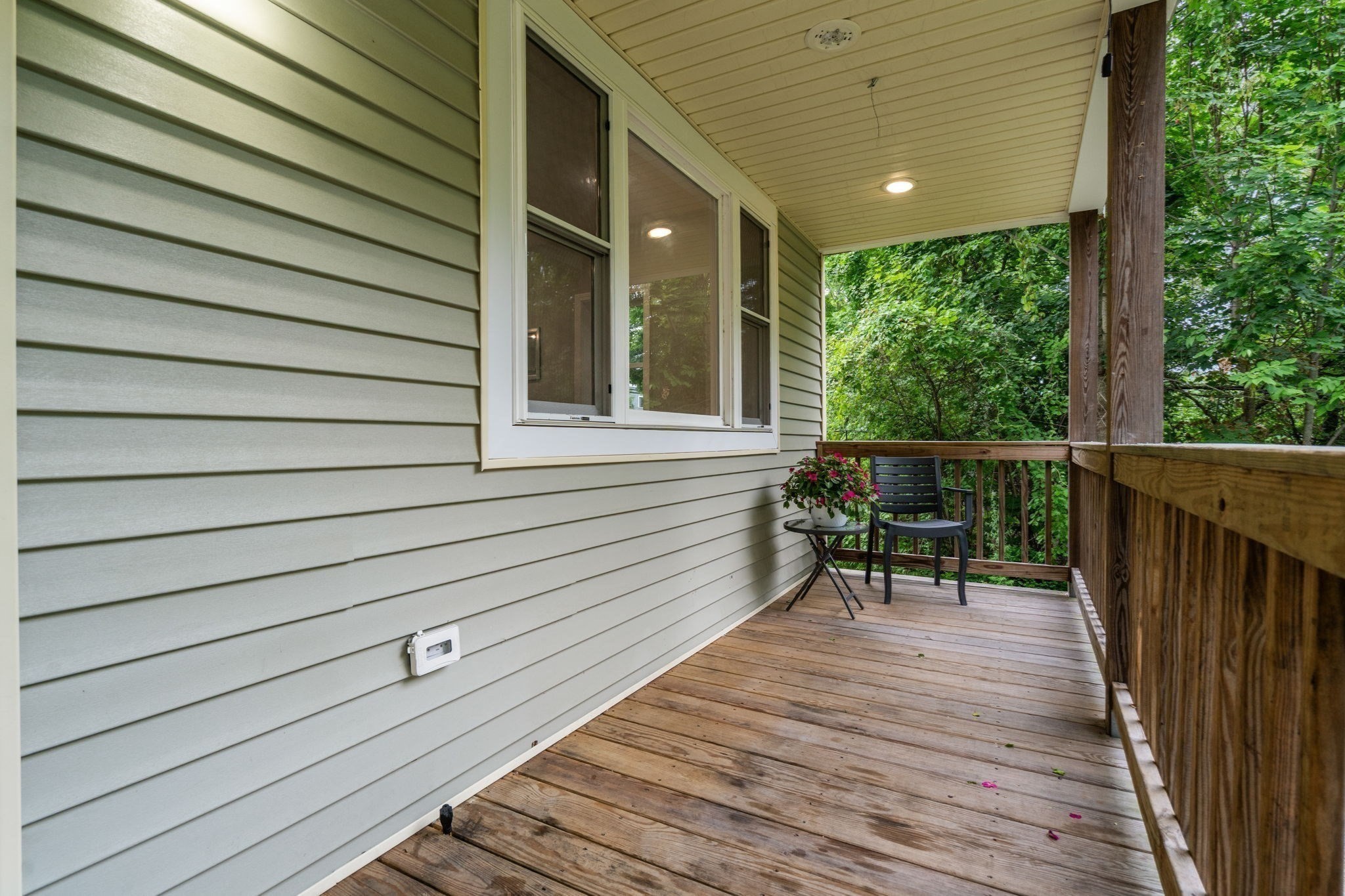 329 Pleasant Street Property Photo 20