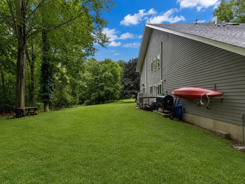 4 Turner Lane Property Photo 9