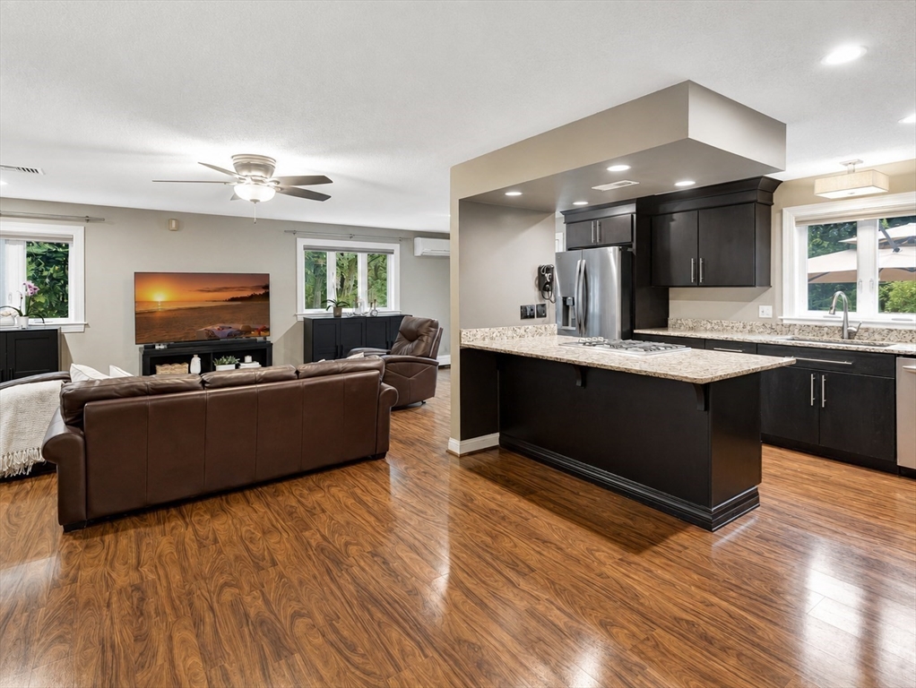4 Turner Lane Property Photo 18
