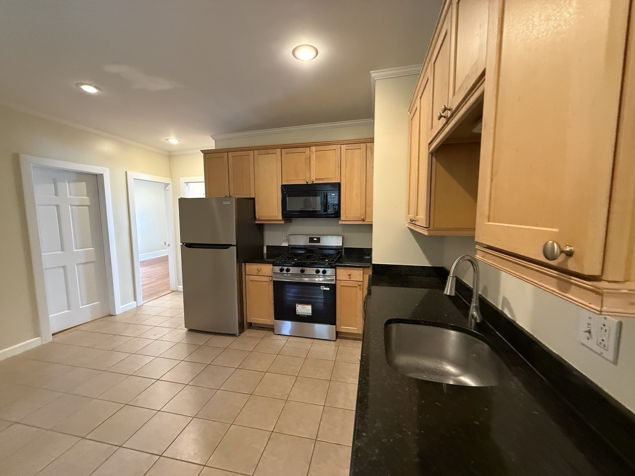 110 A Chestnut St # 2 Property Photo 7