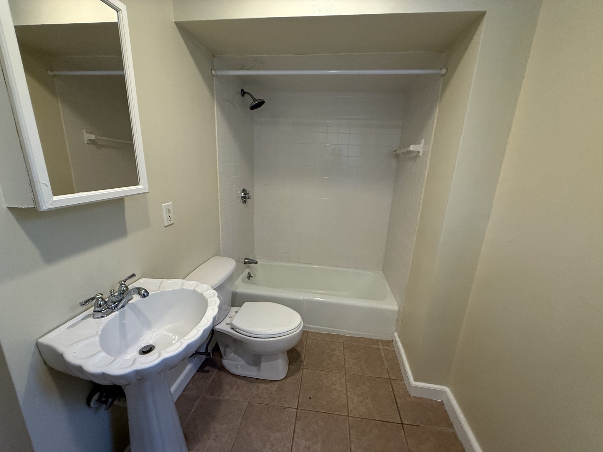 110 A Chestnut St # 2 Property Photo 8