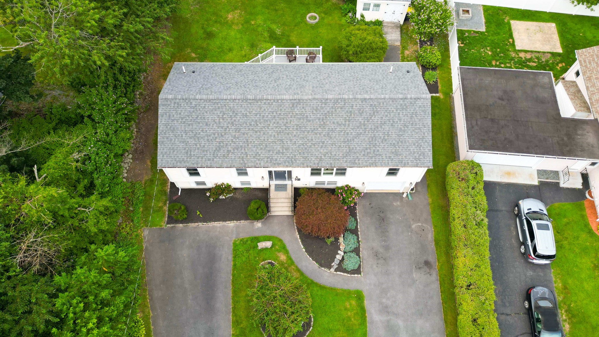 360 Perron Ave Property Photo 31