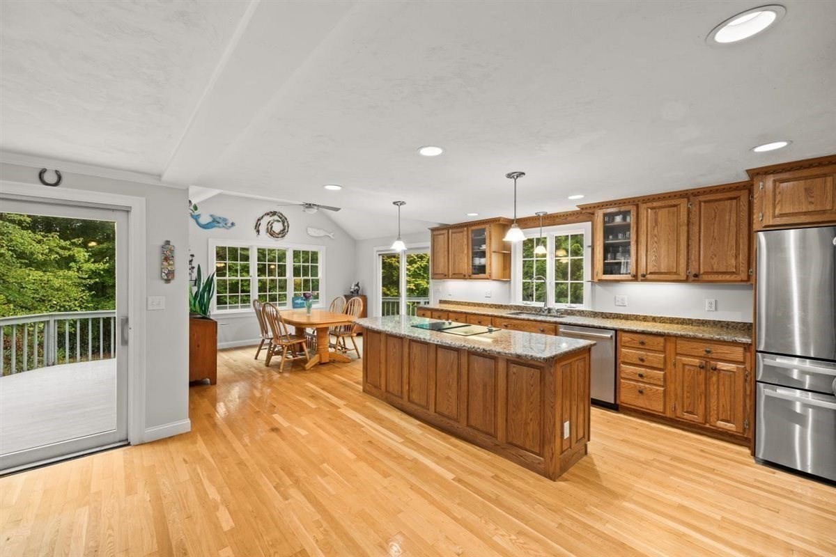 95 Little Herring Pond Rd Property Photo 9