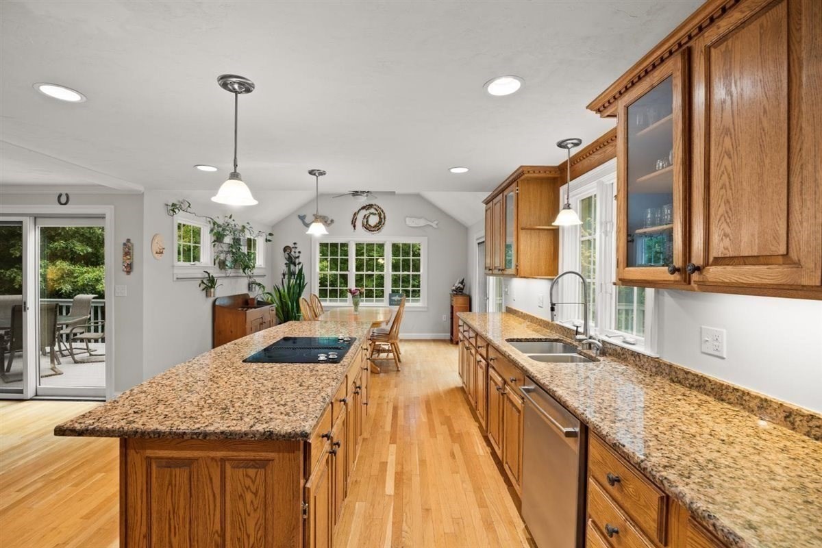 95 Little Herring Pond Rd Property Photo 10