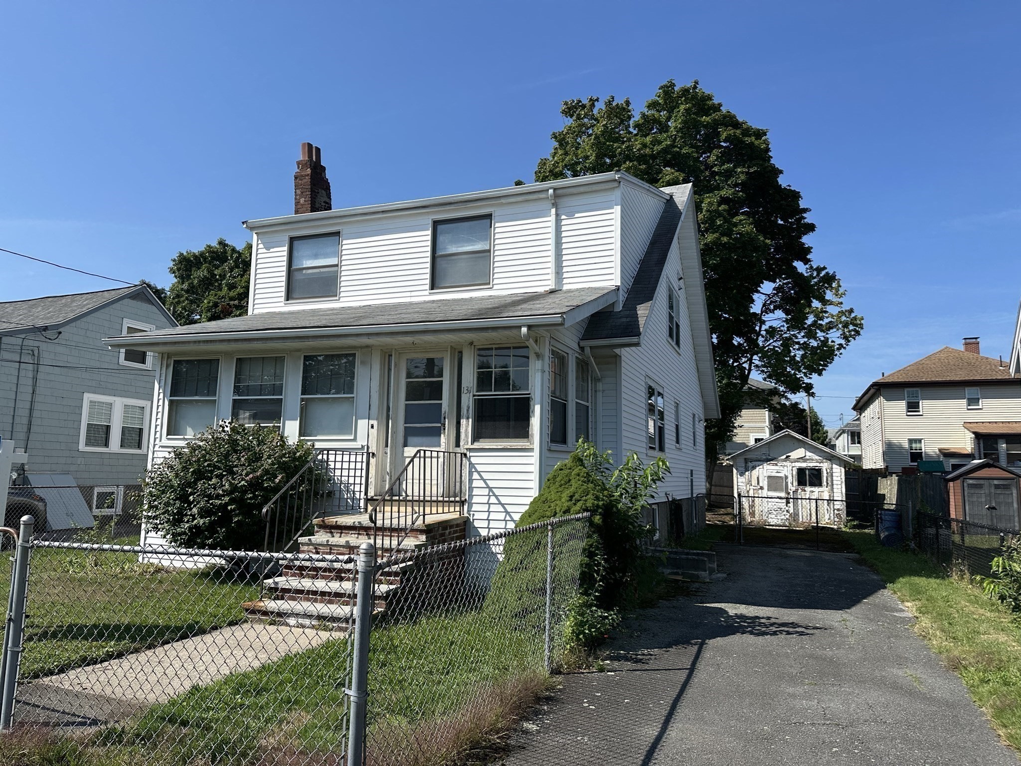 131 Farrington St Property Photo 4