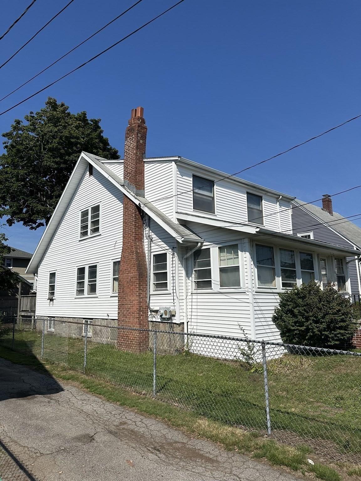 131 Farrington St Property Photo 5