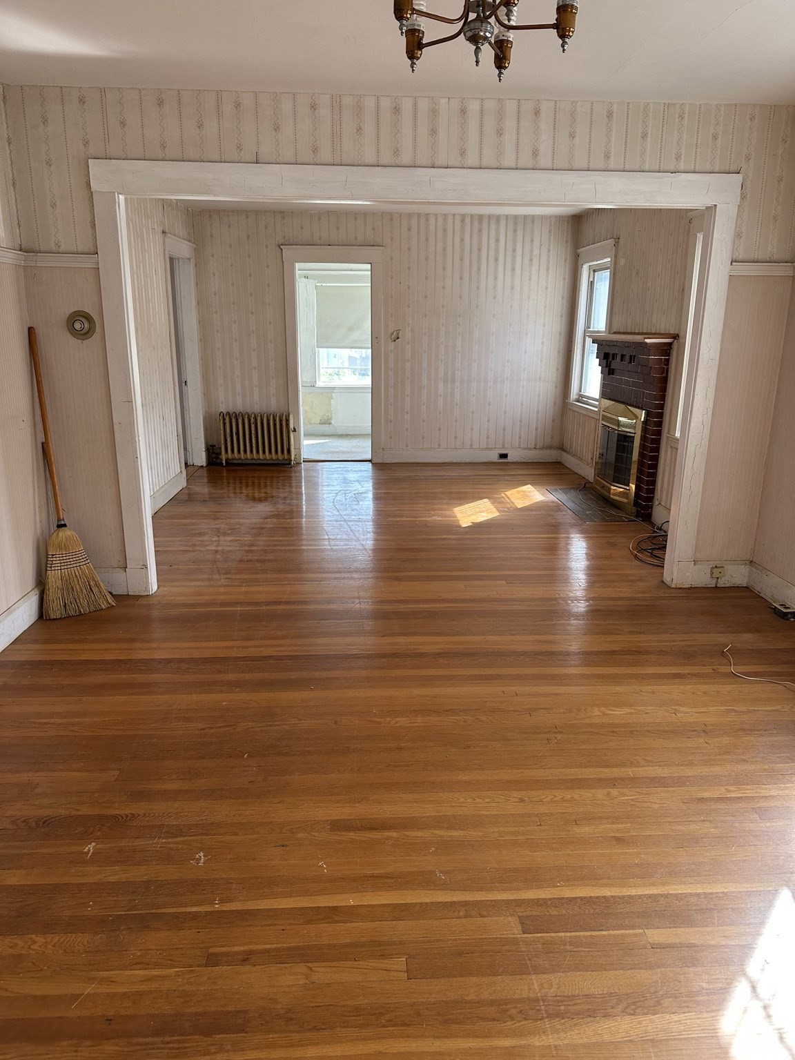 131 Farrington St Property Photo 8