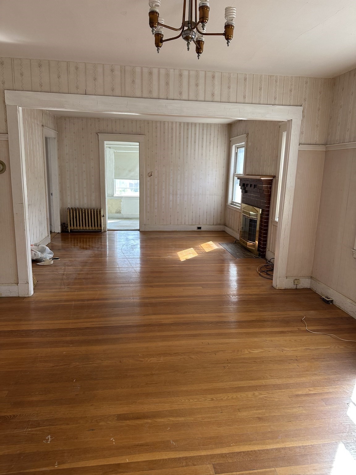 131 Farrington St Property Photo 9