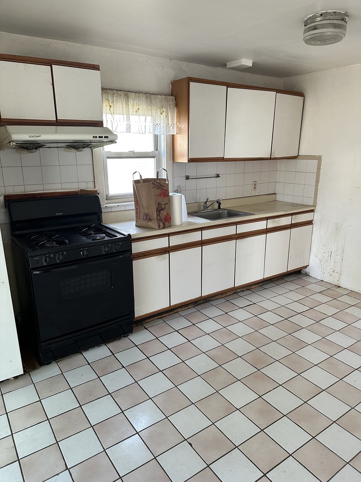 131 Farrington St Property Photo 16