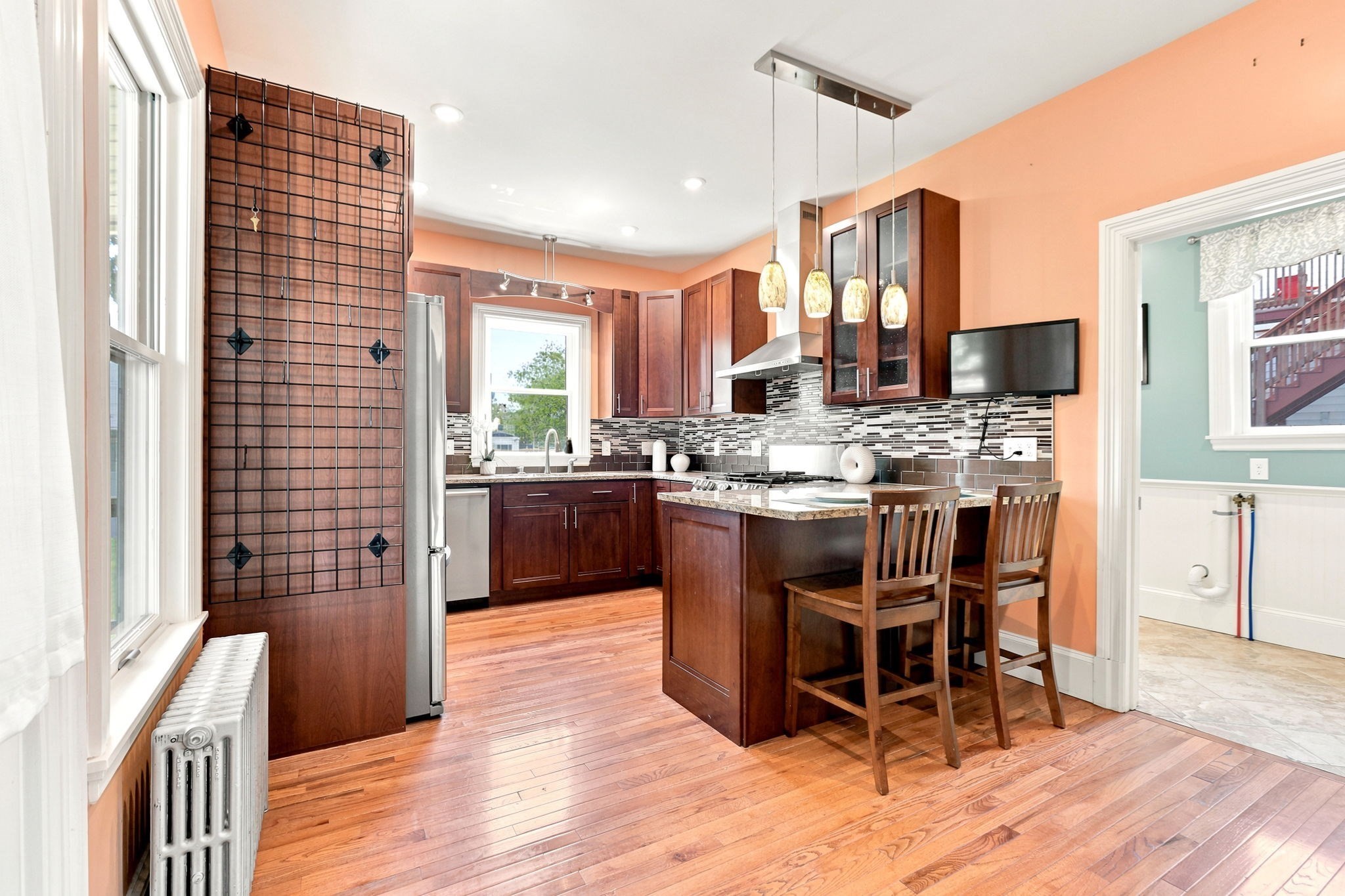 223 Webster St Property Photo 2