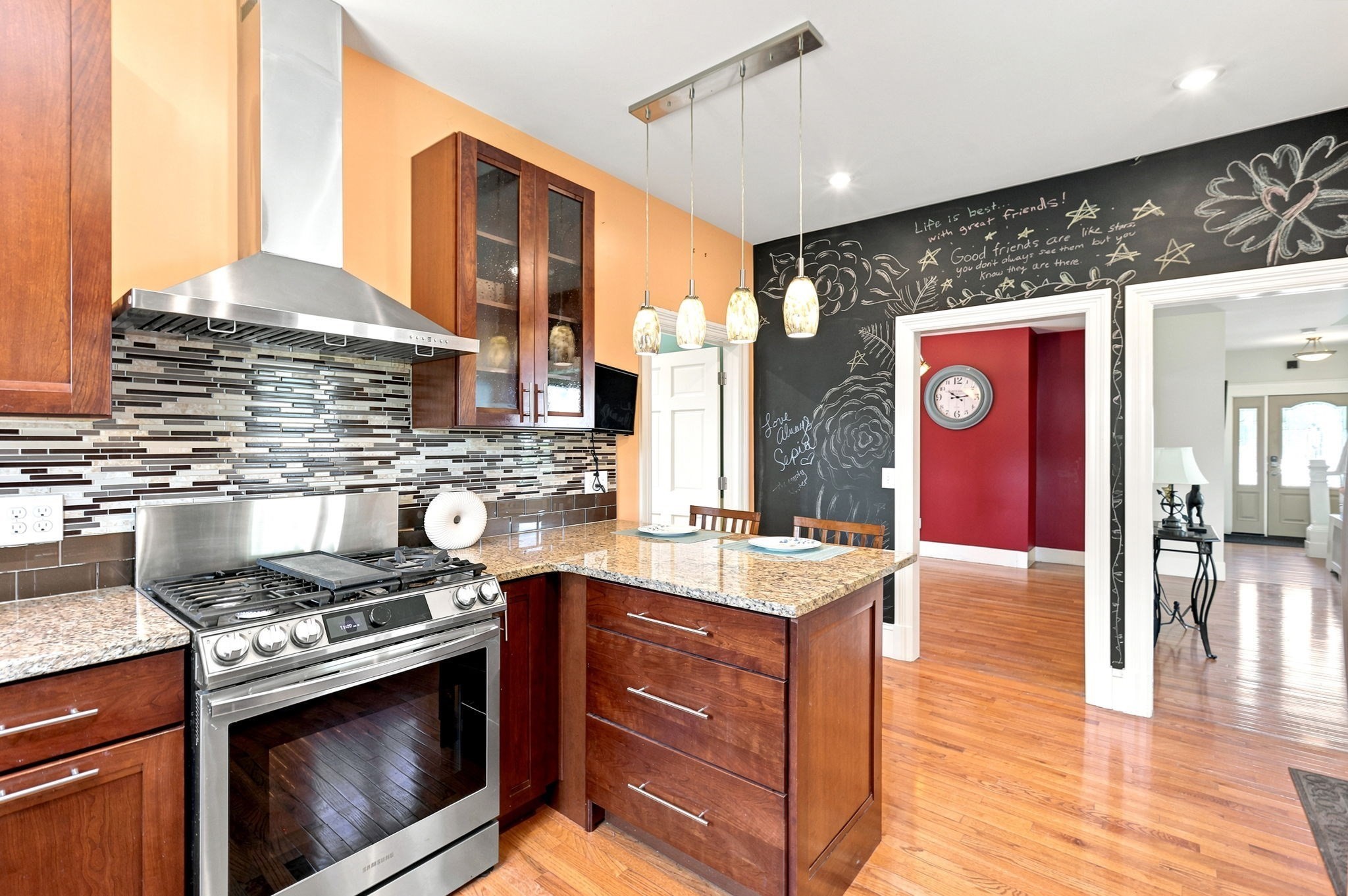 223 Webster St Property Photo 6