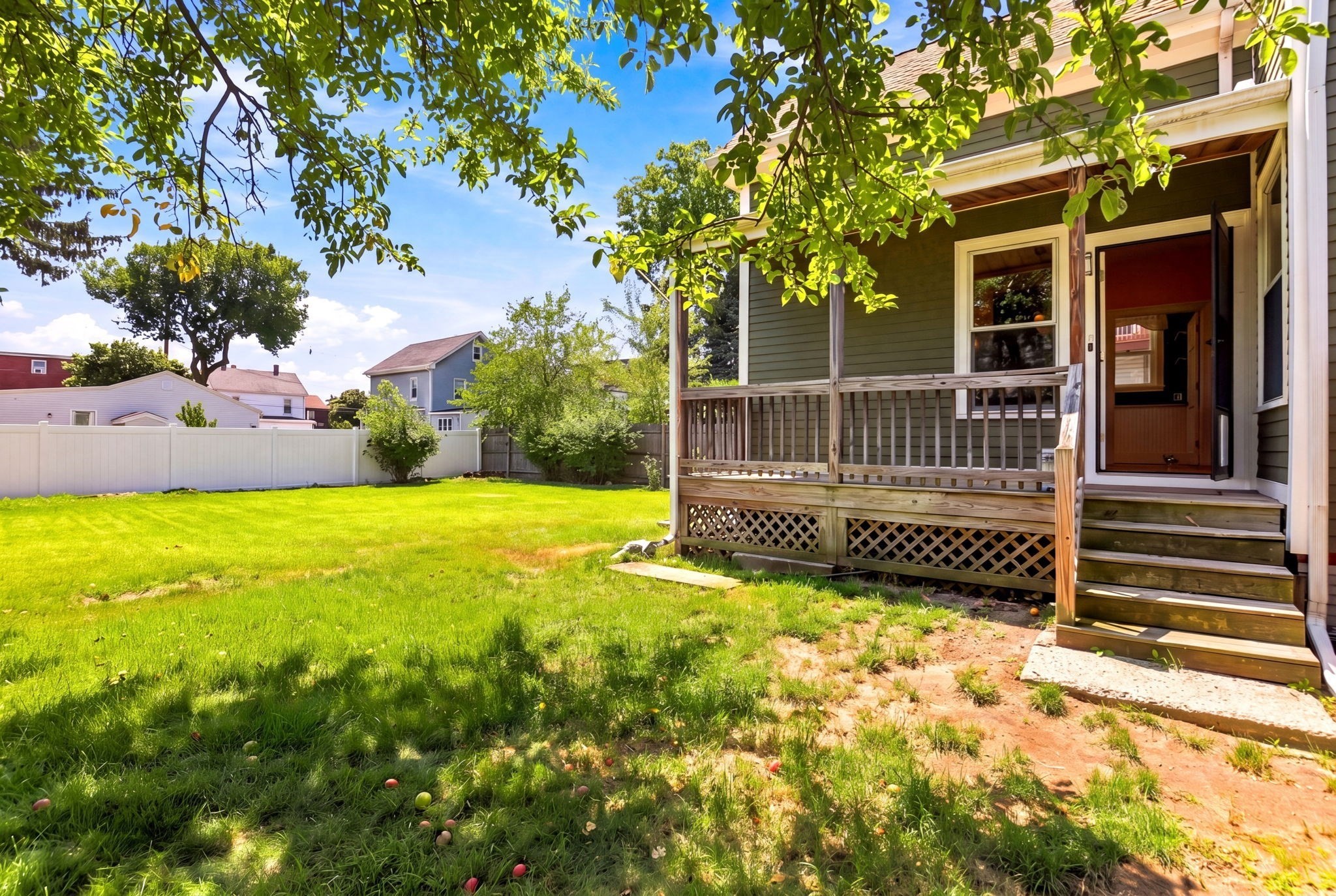 223 Webster St Property Photo 32