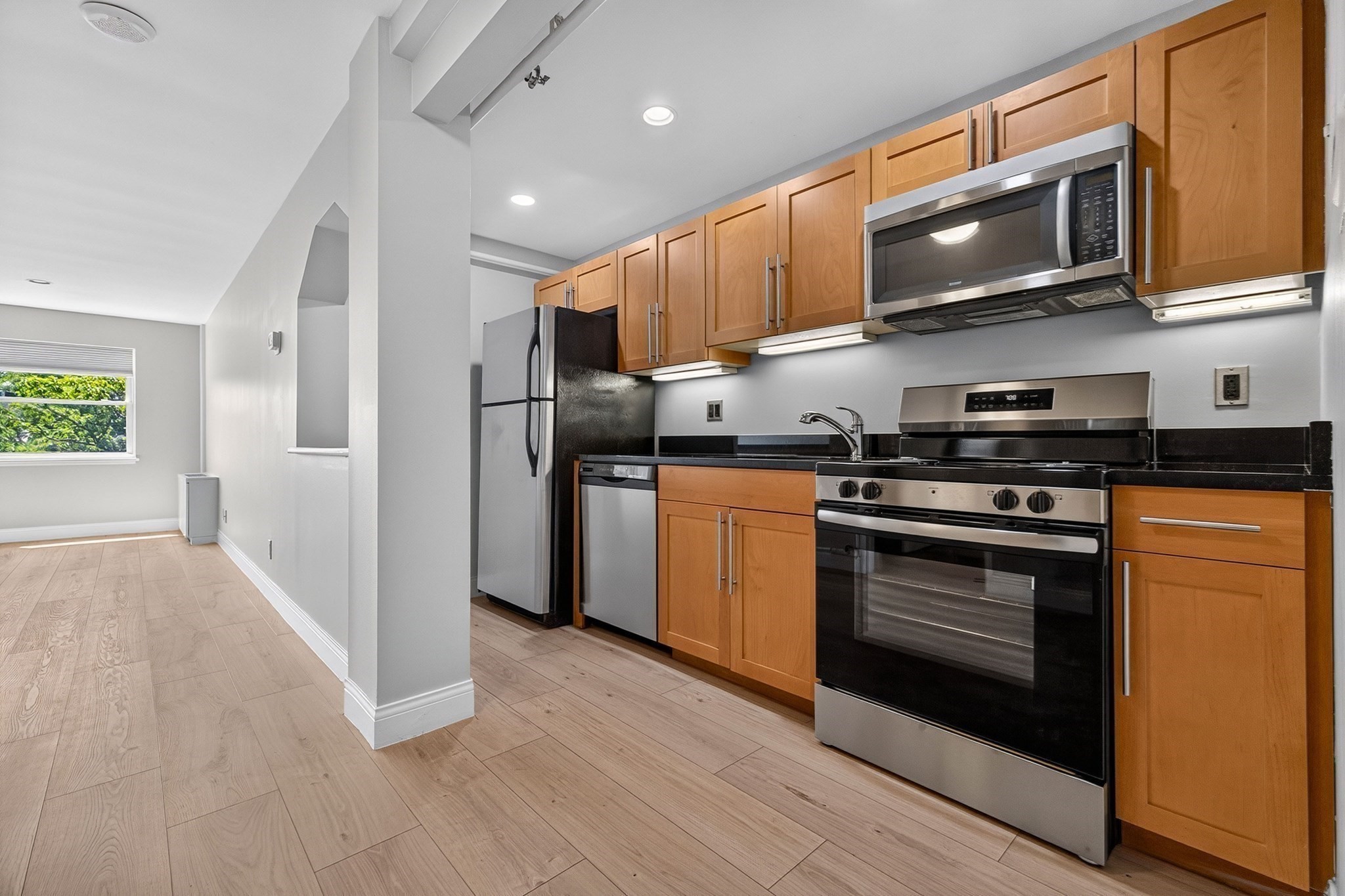 1600 Beacon St # 904 Property Photo 3