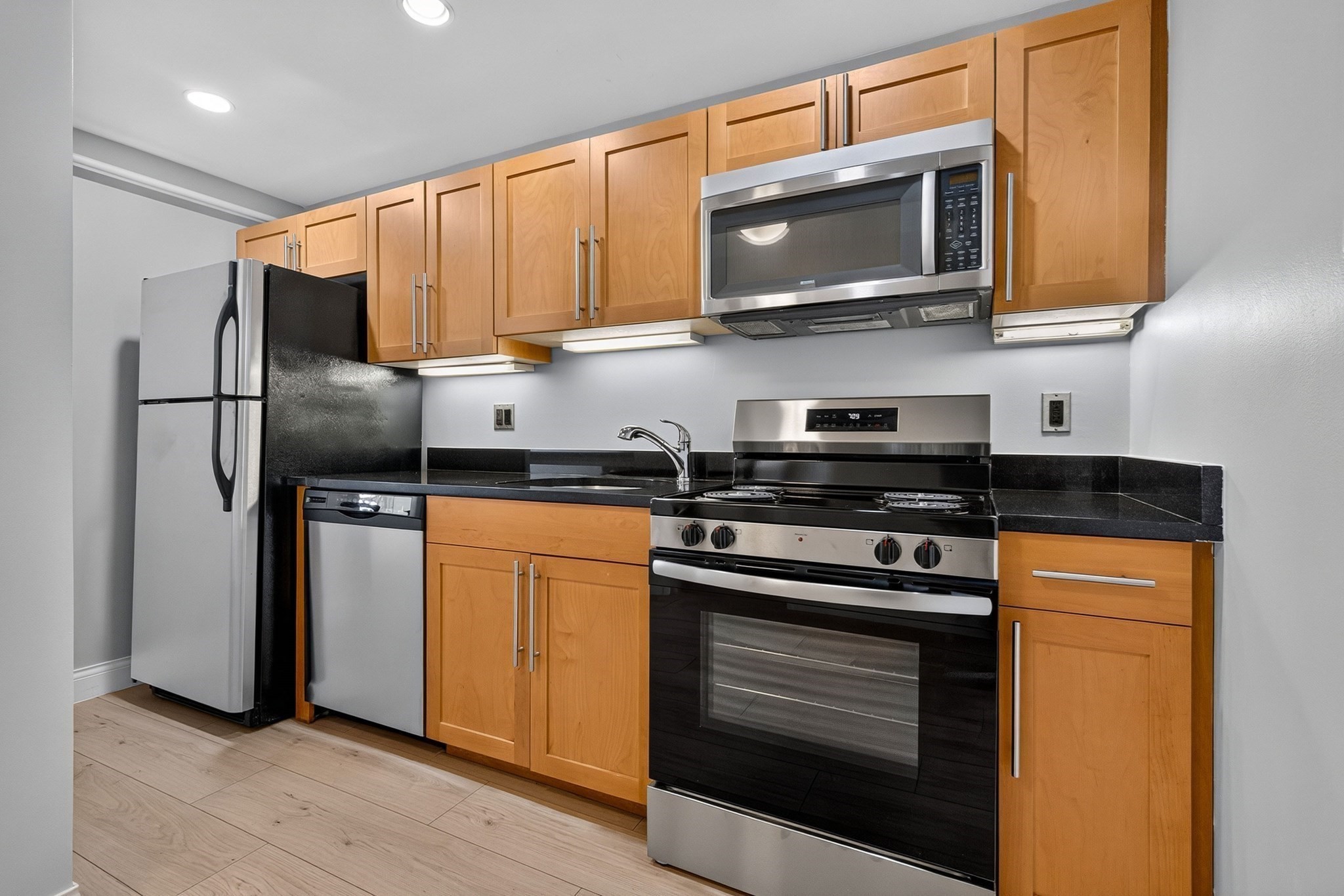 1600 Beacon St # 904 Property Photo 13